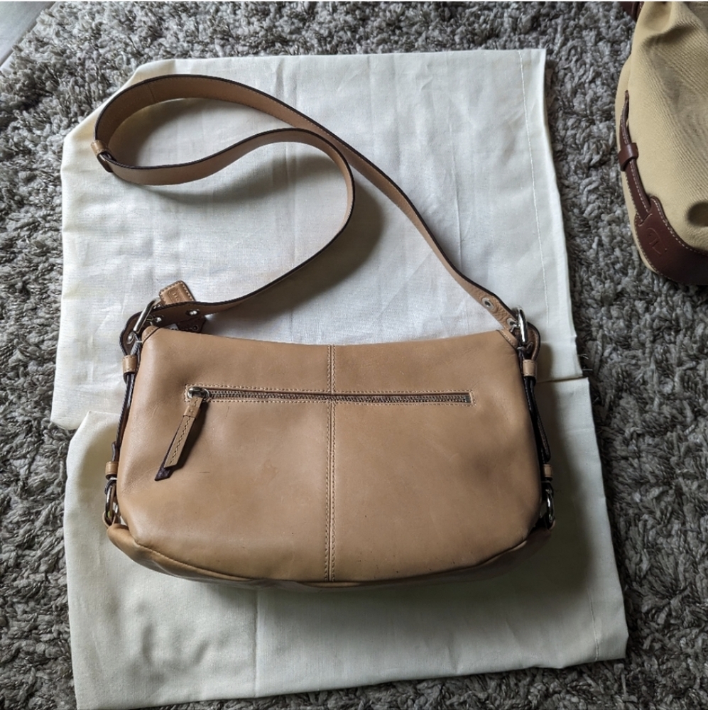 🤎 Coach Leather Flap Duffle - Picture 2 of 11